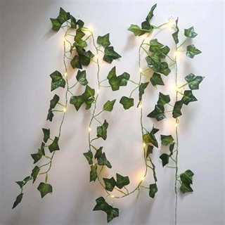 Batteridrevet lyskæde med efeublade  - 2 M 20 lys